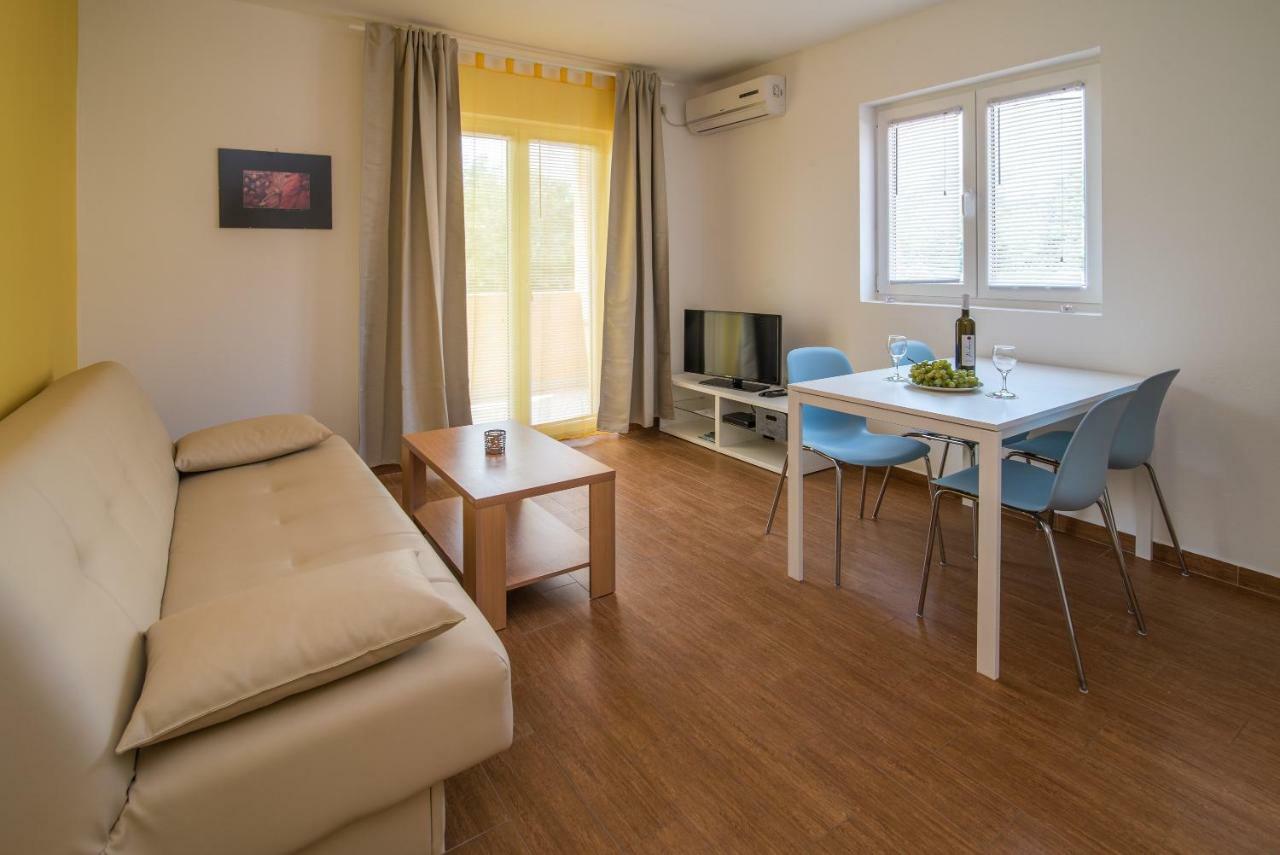 Apartments Sanjin Kornić 外观 照片
